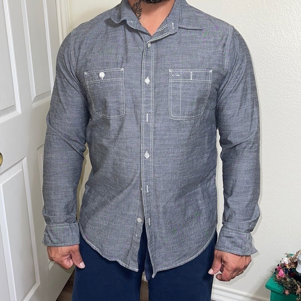 #149 Men’s longsleeve dress shirt